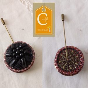 Broche noire avec support fibule ref 32004