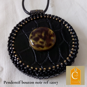 Pendentif bouton noir ref 12017